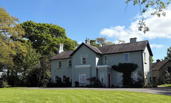 Wellingtonbridge House | Charming, recently refurbished 19th century 4 bedroom family home