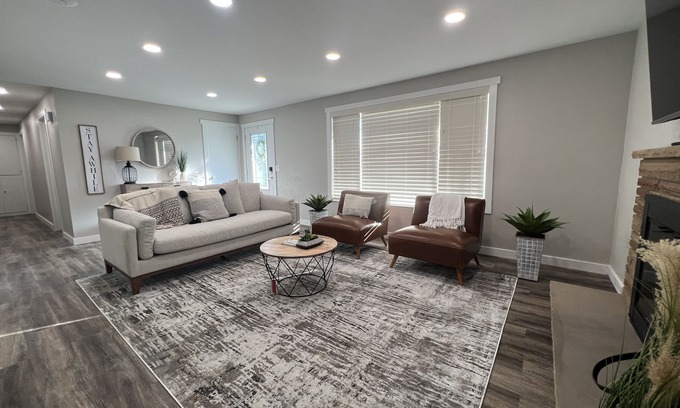 Millcreek House | Charming Remodeled 5BR w/Game Room, Fast Wi-Fi, & Great Salt Lake Location