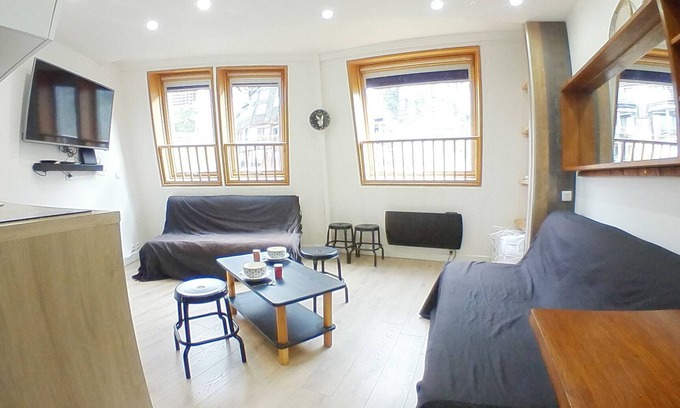 Avoriaz Apartment | Charming Renovated Studio in Heart of Morzine for 3/4 People