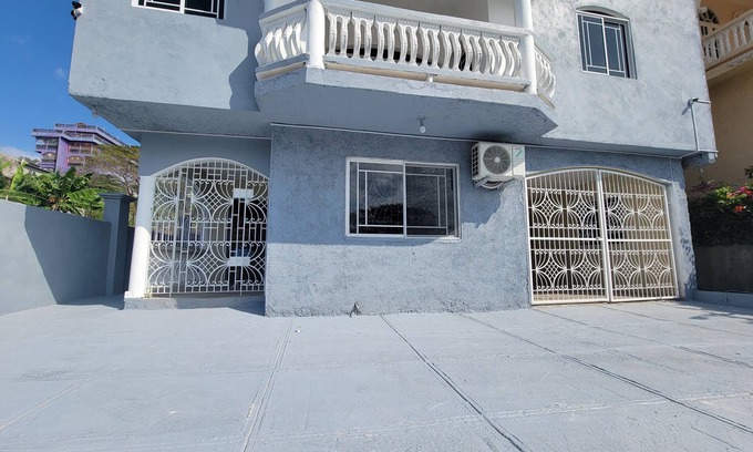 Mango Walk Resort | Charming resort in enchanting Montego Bay with AC, WiFi