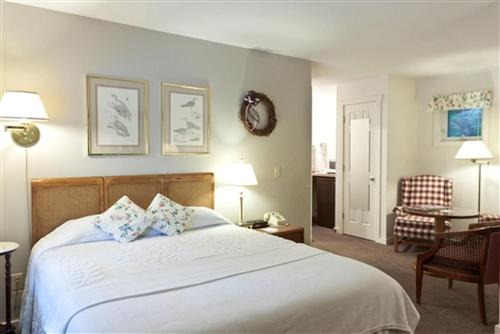 Lincolnville House | Charming Retreat for a Romantic Getaway near Penobscot Bay, Maine