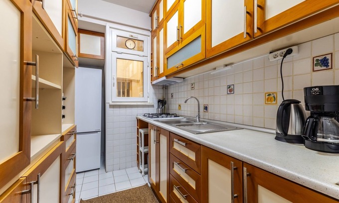 Harbiye Apartment | Charming Retreat with Balcony 7 min to Bomontiada