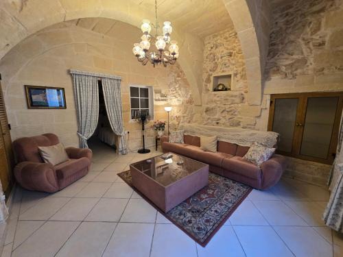 Ggantija Apartment | Charming rustic getaway in Xaghra, Gozo.