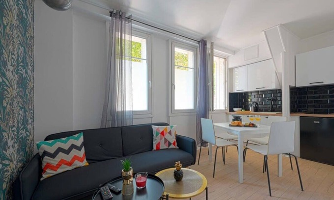 Issy-les-Moulineaux Apartment | Charming small studio on Issy-Les-Moulineaux