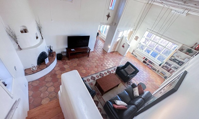 Northeast Santa Fe House | Charming Santa Fe Adobe Home 2 BR w/Elevated Views