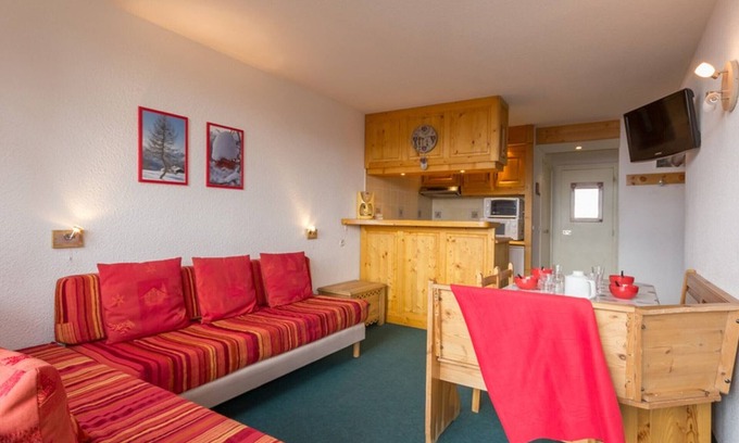 Arc-1800 Apartment | Charming Ski-In/Ski-Out Apt · 2 Rooms · Balcony · WIFI · Valley & Mountain Views