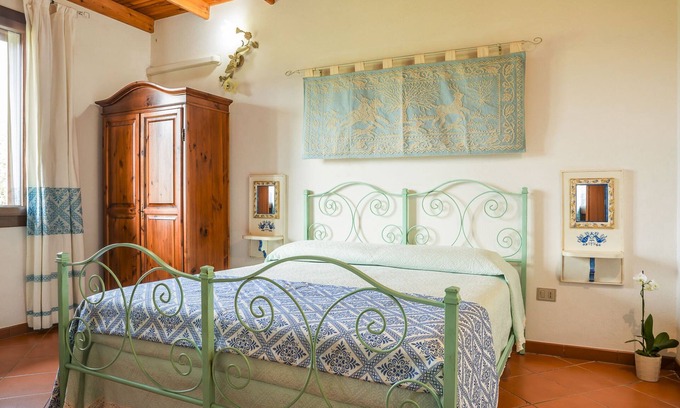 Chia House | Charming small villa with outdoor area with private access nearby the sea