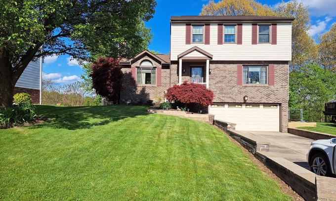 Manor House | Charming, spacious 3-bedroom, 3BA house. Private, convenient, and immaculate.