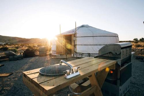 Twentynine Palms Other | Charming Stargazing Yurt near Joshua Tree National Park, California
