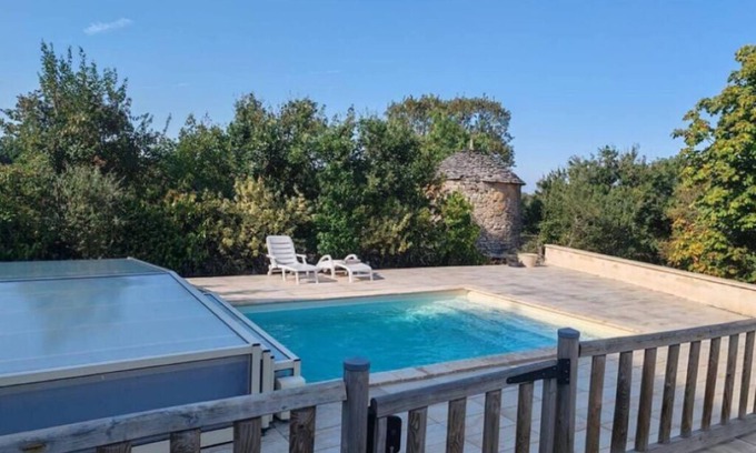 Saint-Jean-de-Laur House | Charming stone cottage on the Compostelle pilgrimage route