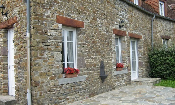 Saint-Pair-sur-Mer Cottage | Charming Stone House near Saint-Pair-sur-Mer Beaches with Terrace, Garden, BBQ, and Internet