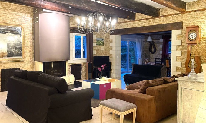 Basseneville House | Charming stone house with swimming pool