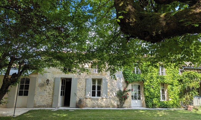 Saucats House | Charming stone house Charming Girondine house