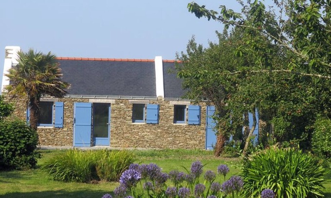 Le Palais House | Charming Stone House, Near Coastal Paths and Beaches