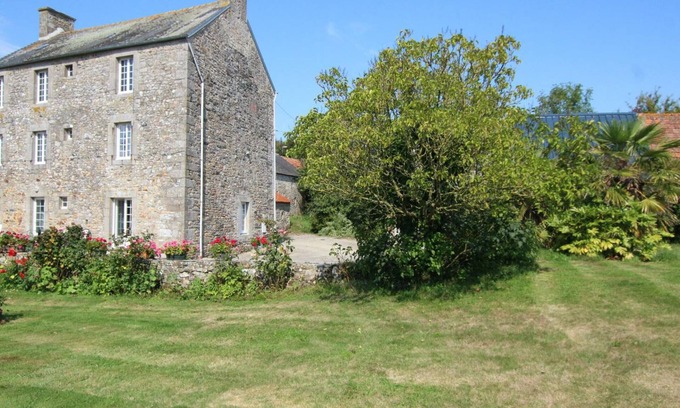 Les Pieux Cottage | Charming Stone House with Garden, Terrace, BBQ, Near La Hague - 3 Bedrooms, WiFi, Fireplace