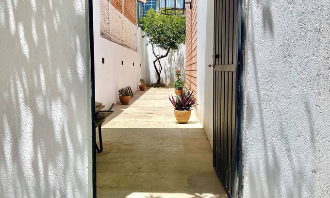 Oaxaca Apartment | Charming studio in amazing Oaxaca de Juárez with WiFi