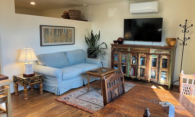 Santa Fe Apartment | Charming studio apartment in tranquil Santa Fe with AC, WiFi