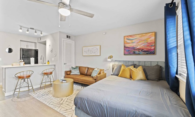 Greystone Center Apartment | Charming studio close to Downtown and Domain