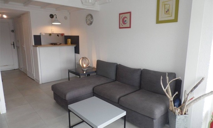 Le Grau-dʼAgde Apartment | Charming Studio with Mezzanine, 4 Sleeps, Parking, 700m to Shops, Grau d’Agde