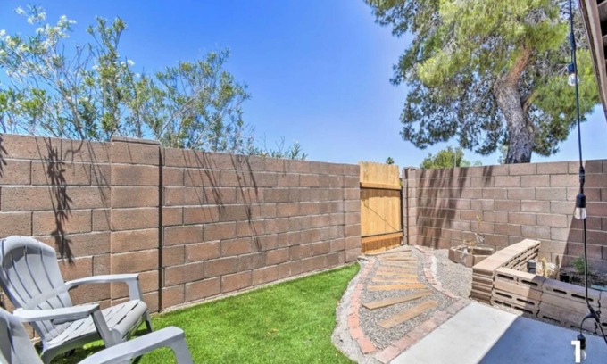 Green Meadows Apartment | Charming studio in wonderful Phoenix with WiFi, AC, all private living space