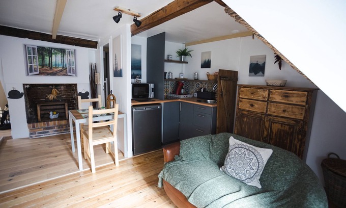 Honfleur Apartment | Charming Studio "La Campagne"