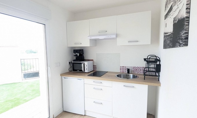Saint-Nazaire Apartment | Charming studio of 23 m² in Saint-Nazaire
