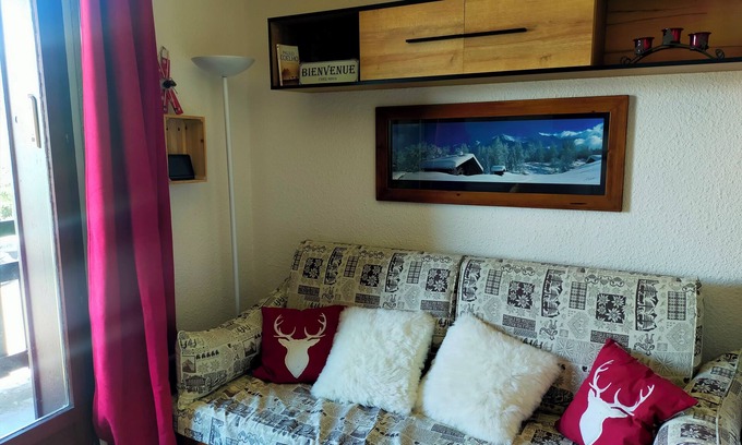 Risoul Apartment | Charming studio, sleeps 4, skis included