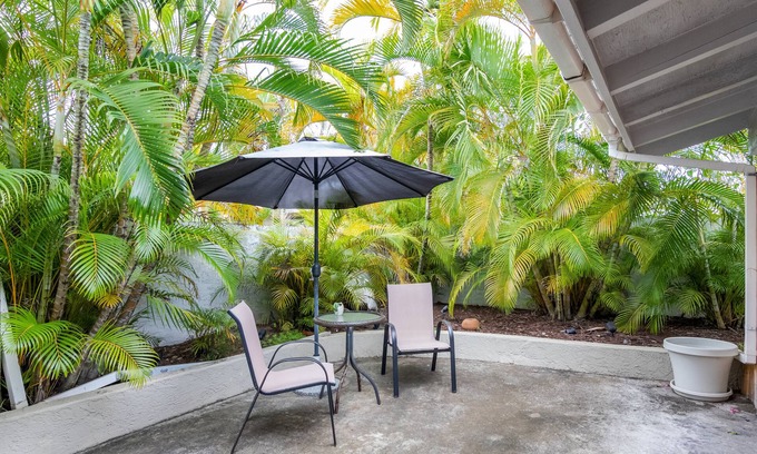 Kalama Tract Apartment | Charming Studio with King Bed & Private Bath - AC and Steps from the Beach!