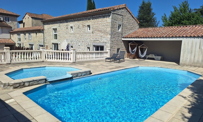 Ruoms Apartment | Charming studio with swimming pool in the heart of Ruoms, Ardèche