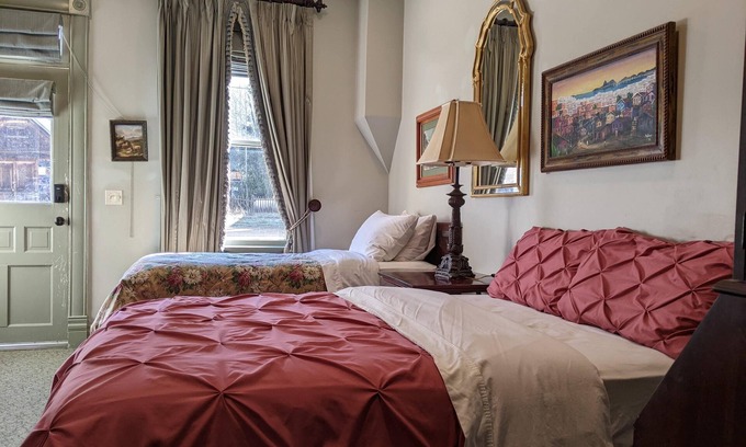 Silverton Apartment | Charming Suite in the heart of SIlverton and the San Juans