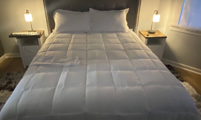 New Rochelle House | Charming suite with patio, heating, WiFi, free parking in welcoming New Rochelle