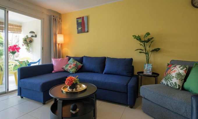 Willemstad Apartment | Charming Sweet Escape apartment on a fabulous private resort with AC, WiFi