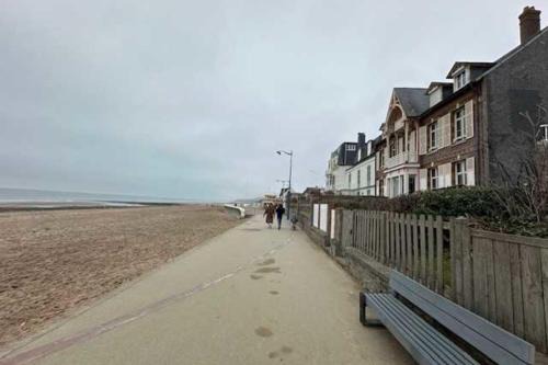 Villers-sur-Mer Apartment | Charming T3 on the seafront