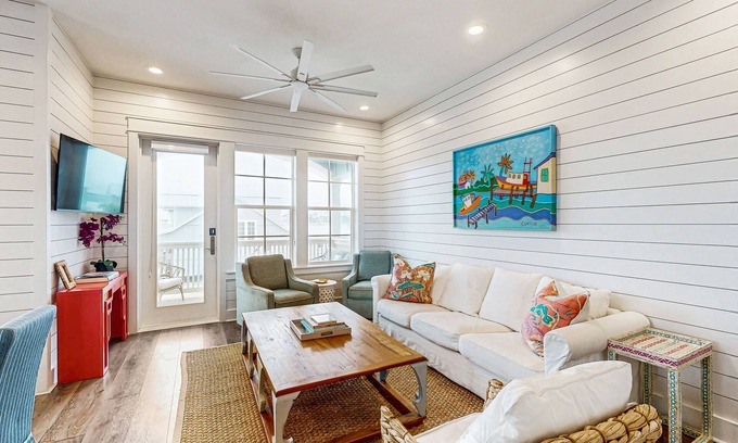 Port Aransas House | Charming townhome with ocean views, pool, patio, & free golf cart