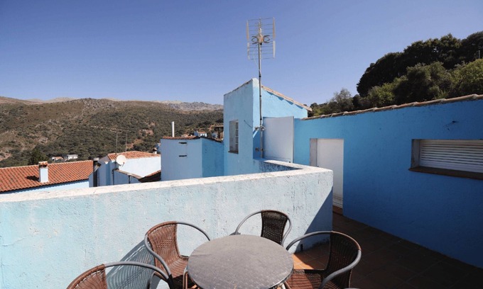 Juzcar House | Charming townhouse in an Andalucian mountian blue village