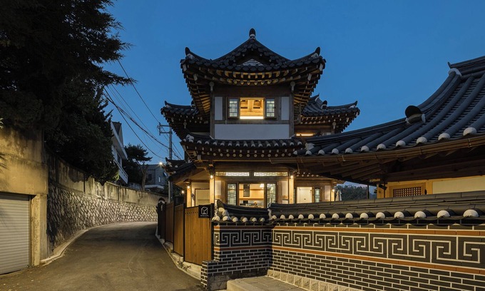 Buam-dong House | Charming Traditional Hanok in Seoul - Welcome Mistakes House