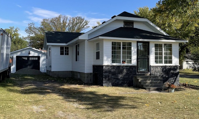 Albert Lea House | Charming two bedroom on the corner, newly renovated with a sweet porch.