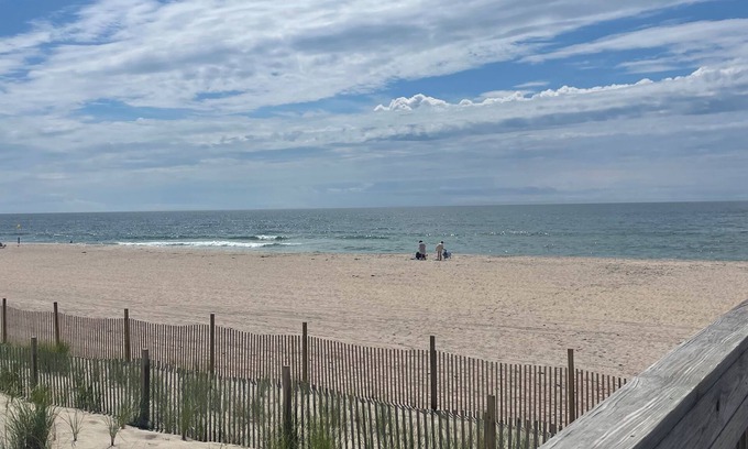 Fair Harbor House | Charming two story house in beautiful Fair Harbor, Fire Island minutes to beach.