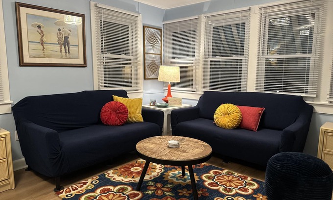 Rehoboth Beach Cottage | Charming Upper Cottage Downtown Rehoboth 1.5 Blks to Beach Sleeps 4 Dog friendly