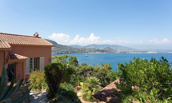 Theoule-Superieur Villa | Charming villa 10 minutes walk from the beach, panoramic view on Cannes bay