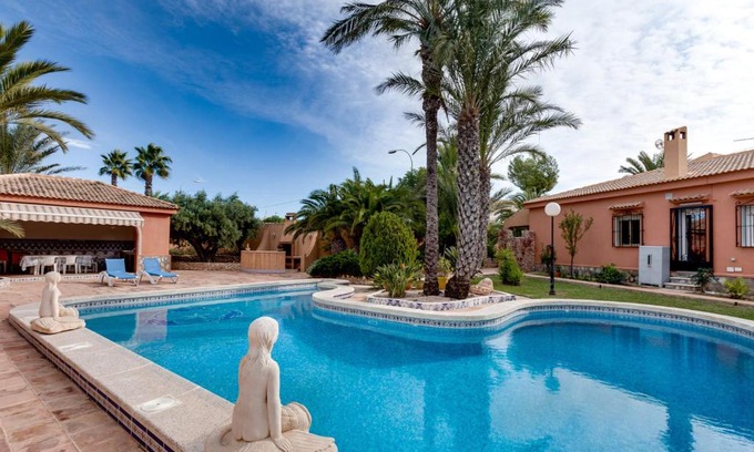 El Chaparral Apartment | Charming Villa in Torrevieja with Private Pool