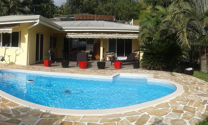 Punaauia Villa | Charming villa with pool, relaxing sea and mountain views, Punaauia