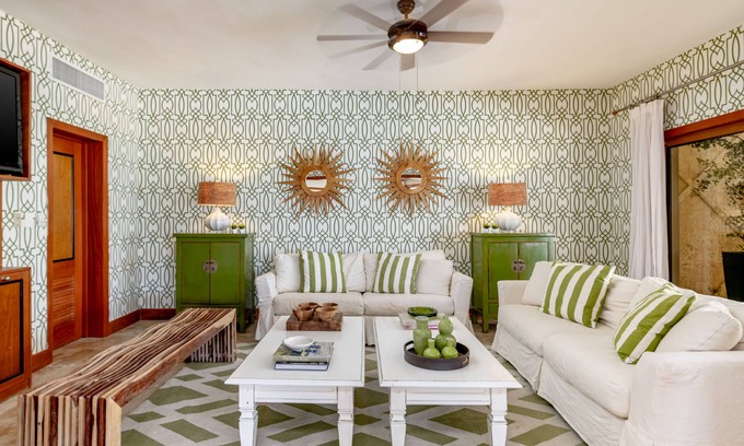 Barrio New York Villa | Charming villa with pool, bbq and sea view.