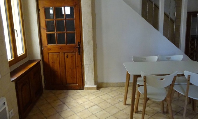 Aramon House | Charming village house in a historic site
