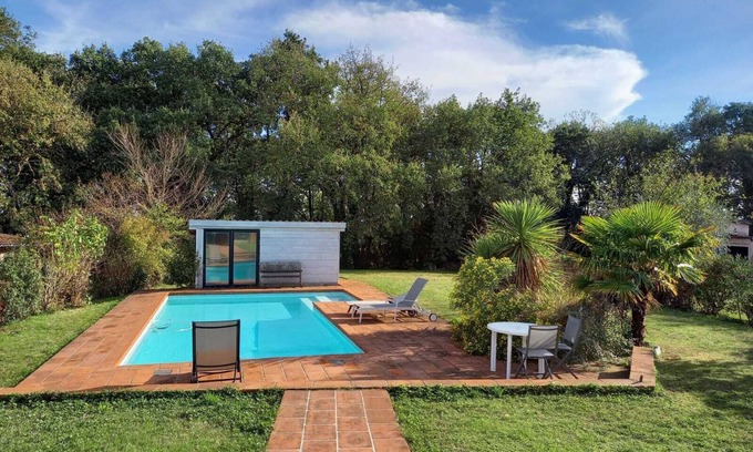 Pibrac Villa | CHARMING WOODEN VILLA WITH PRIVATE POOL. BRIGHT, QUIET, NEAR TOULOUSE.
