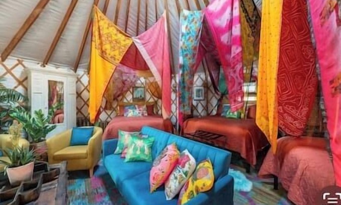 Woodway House | Charming Yurt in Woodway- Mystical Moroccan #5