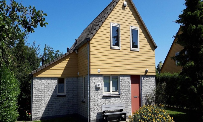 Wemeldinge House | Charming Zeeland Base