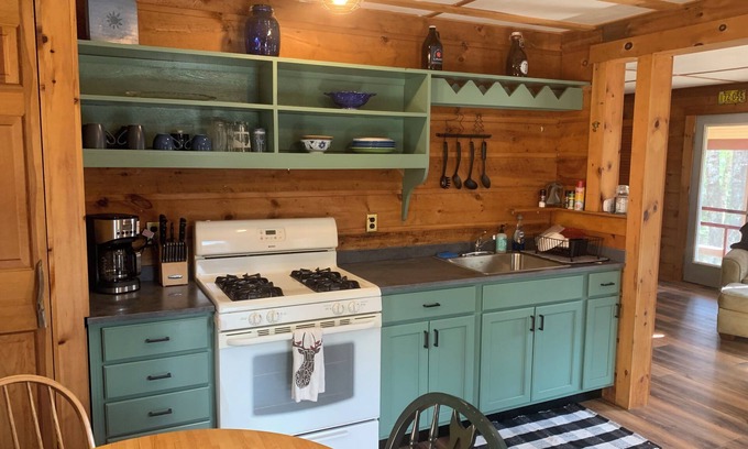Rangeley Cabin | Charmingly updated 2 bed cabin with WiFi in Rangeley Maine