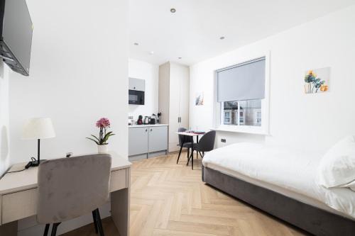 Avonmore and Brook Green Apartment | Charmstay Kensington Olympia