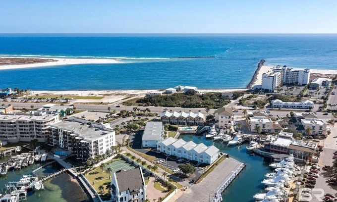 Orange Beach Condo | Charter Landing II unit C9 Luxury Waterfront Condo in Orange Beach.n